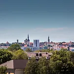 U11 &